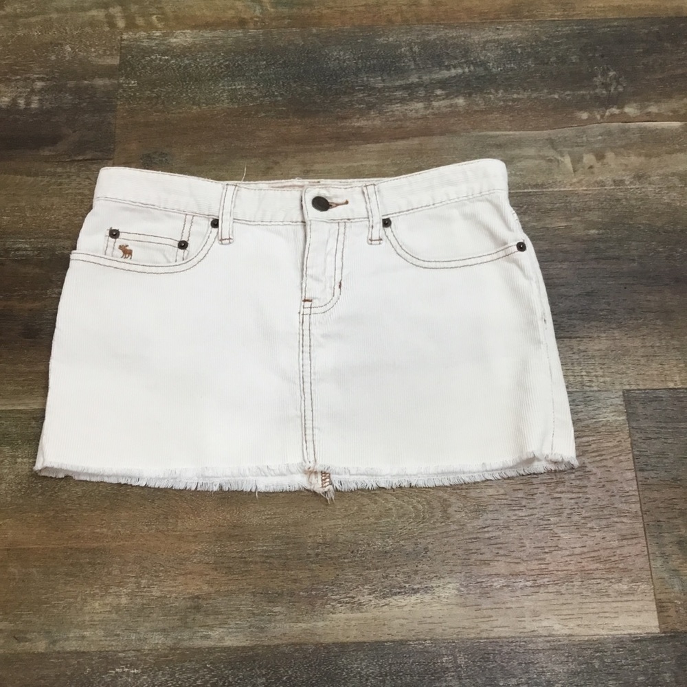 VINTAGE 🔥Abercrombie and finch Y2K Cordaroy mini skirt size 00